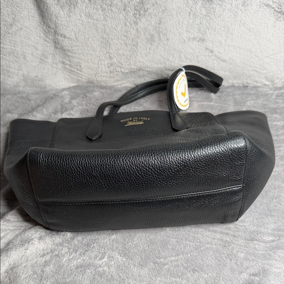 Gucci Black Pebbled Leather Tote - Picture 3 of 8